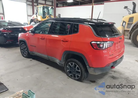 2019 Jeep Compass Trailhawk 4X4 z USA, uszkodzony, nr VIN 3C4NJDDB2KT668152